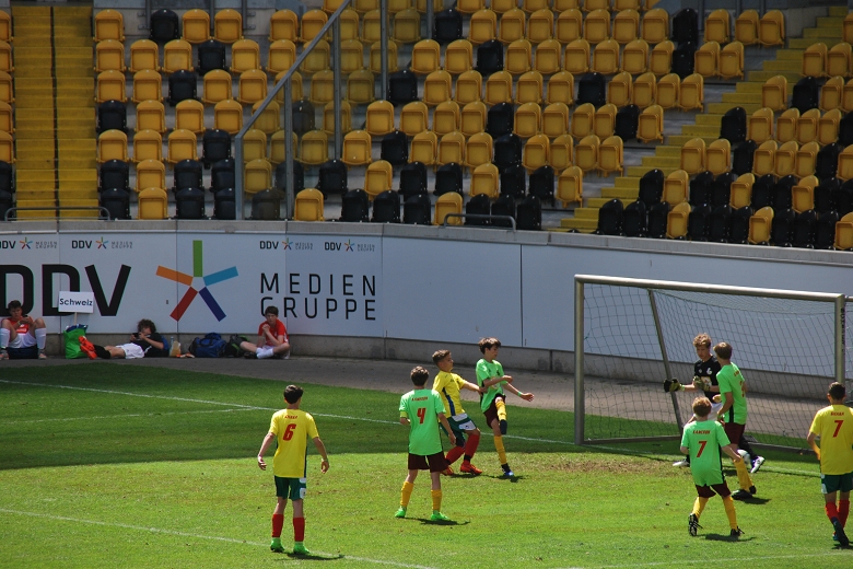 780x520SZ Fan WM C  18.6 (95).JPG